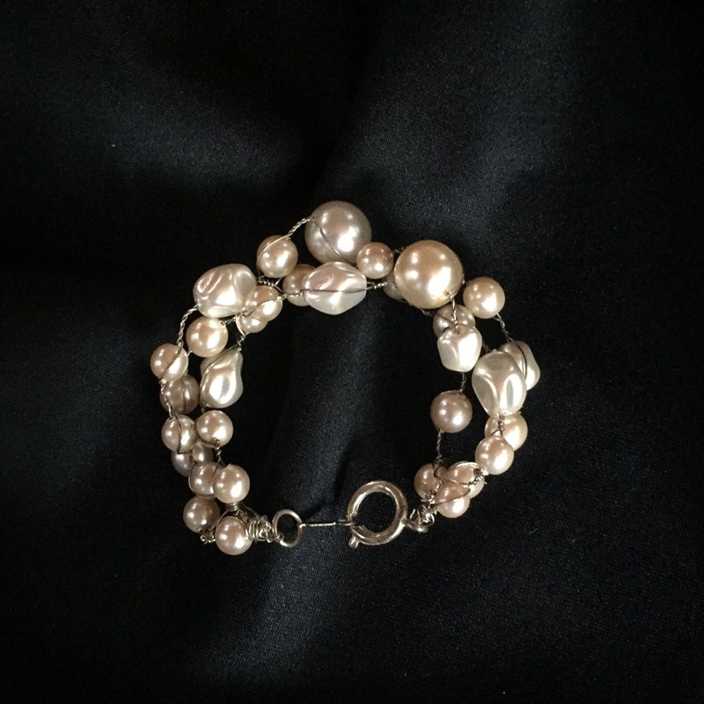 Vintage handmade pearl bracelet